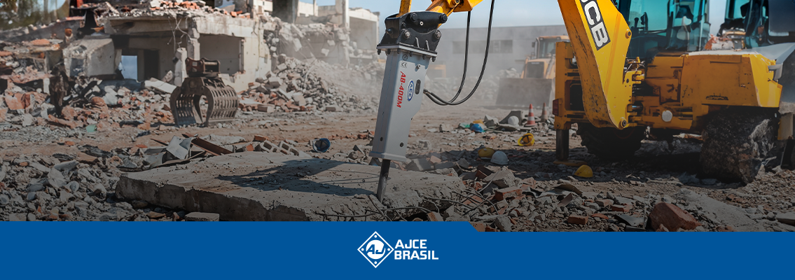 Como escolher implementos hidráulicos para obras? Conheça critérios técnicos para garantir produtividade, segurança e desempenho.